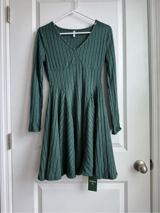 HALARA Dresses & Skirts - HALARA Green Ribbed Long Sleeve Fit-and-Flare Dress